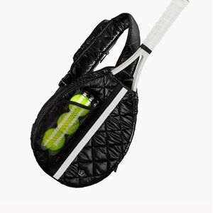 Brand New Oliver Thomas maxed out tennis pickle sling black